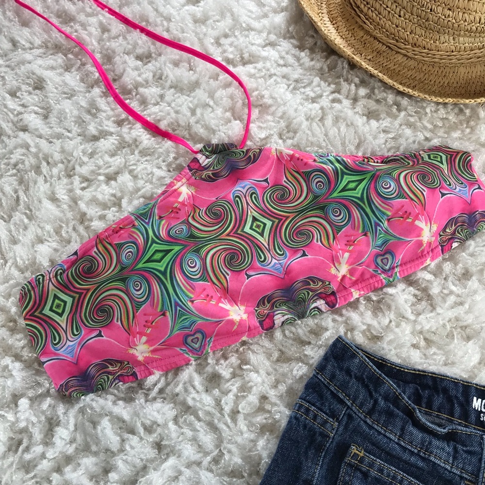 NWT- HALTER BIKINI TOP